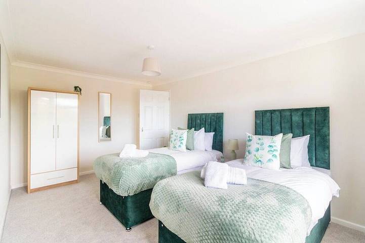 Ganze Wohnung, Wow! SeaView Beach Apartment Sleeps 6-Free Parking in Boscombe, Bournemouth