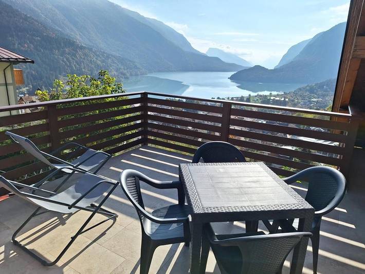 Gîte pour 5 personnes, avec vue sur le lac ainsi que vue et jardin à Molveno - 3