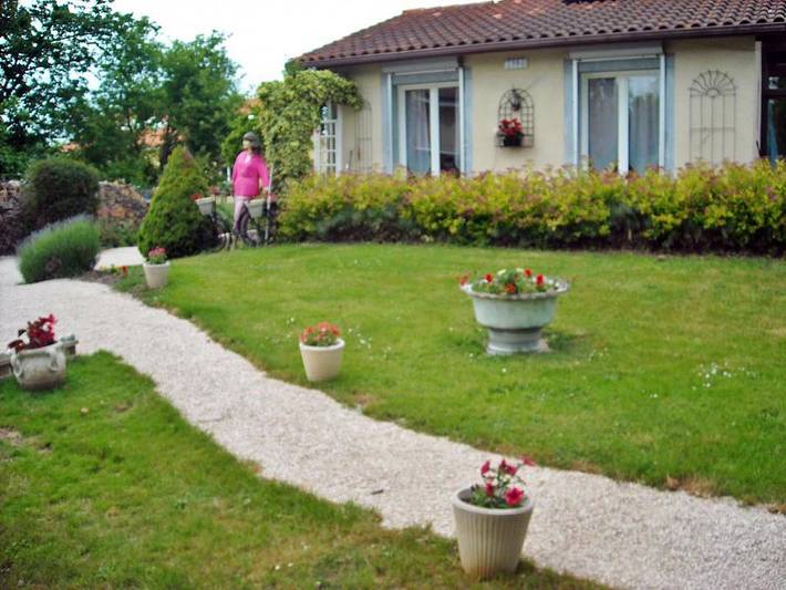 Chambre d’hôte pour 3 personnes, avec jardin, animaux acceptés dans les Hautes-Pyrénées - 3