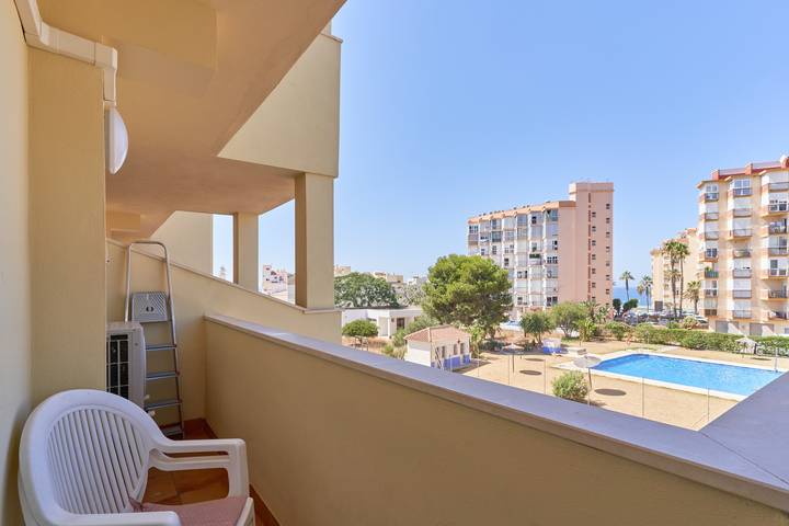 Entire apartment, Apartment 'Terrazas Torrox' with Sea View, Pool, Wi-Fi and Air Conditioning in Torrox Costa, Torrox