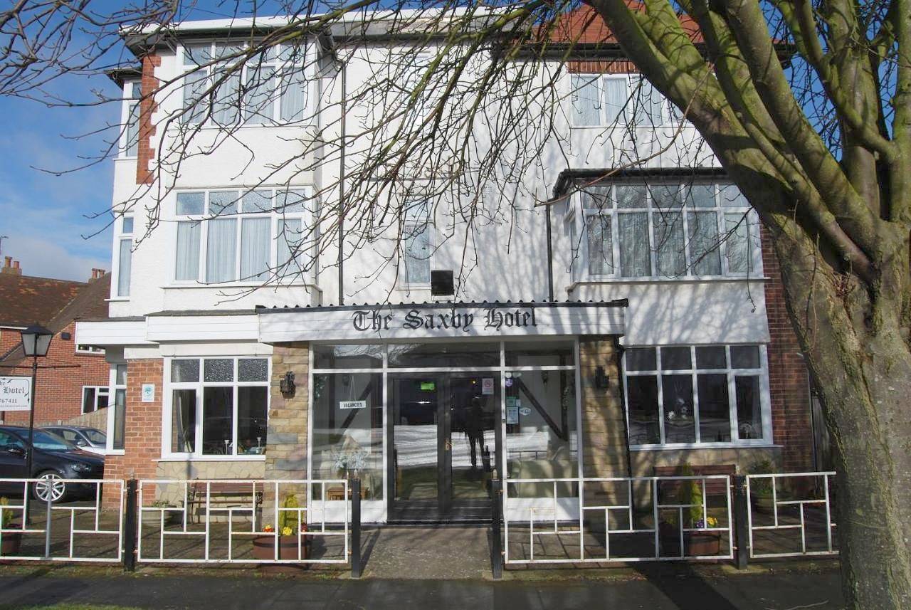 Twin Room with Shower in Skegness, Lincolnshire