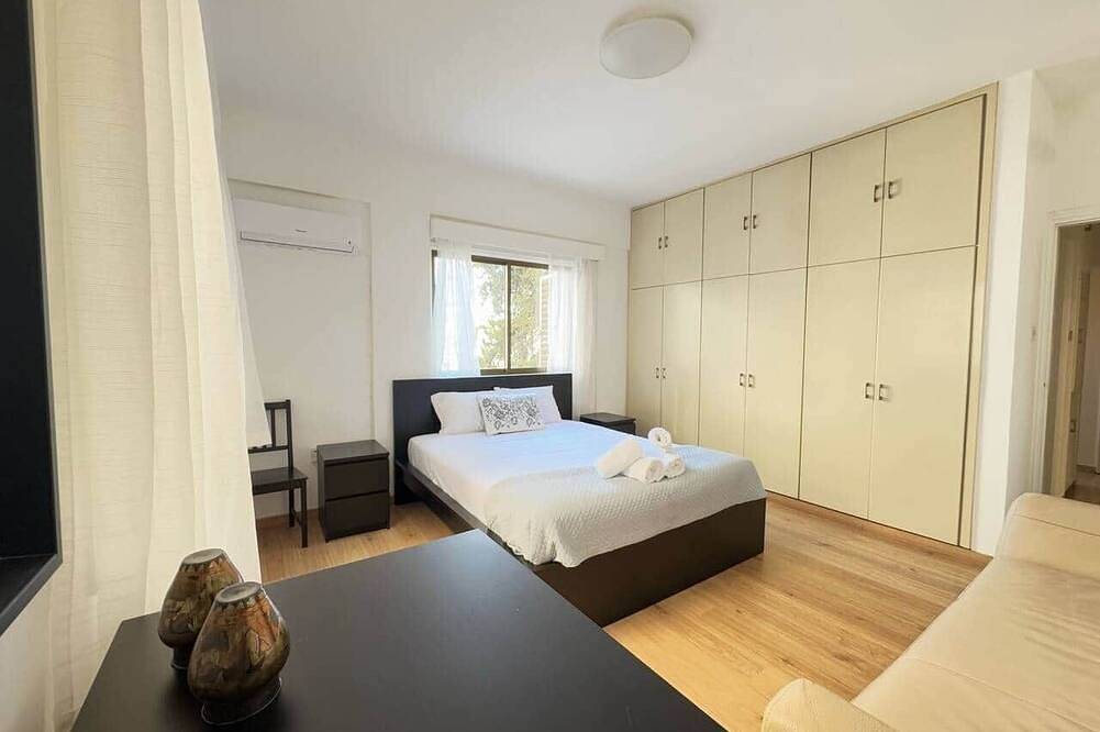 Entire apartment, Wealthystays: Stasandrou Residence in Nicosia, South Cyprus