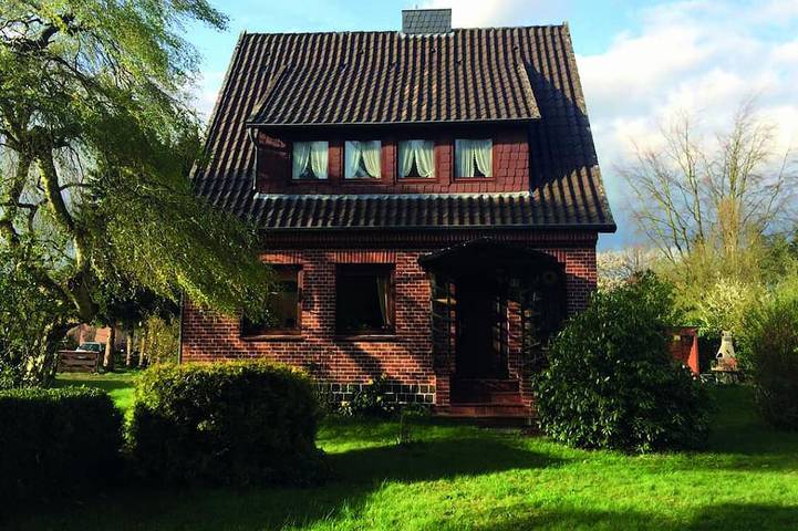 Ferienhaus für 4 Personen, mit Terrasse und Garten in Bergen (Niedersachsen)