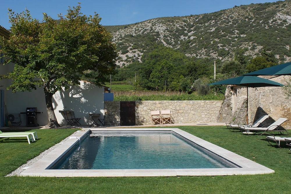 Luxe Mas provençal, climatisé, piscine privée, Wifi - Vaison/Malaucène, in Malaucène, Parc naturel régional du Mont-Ventoux