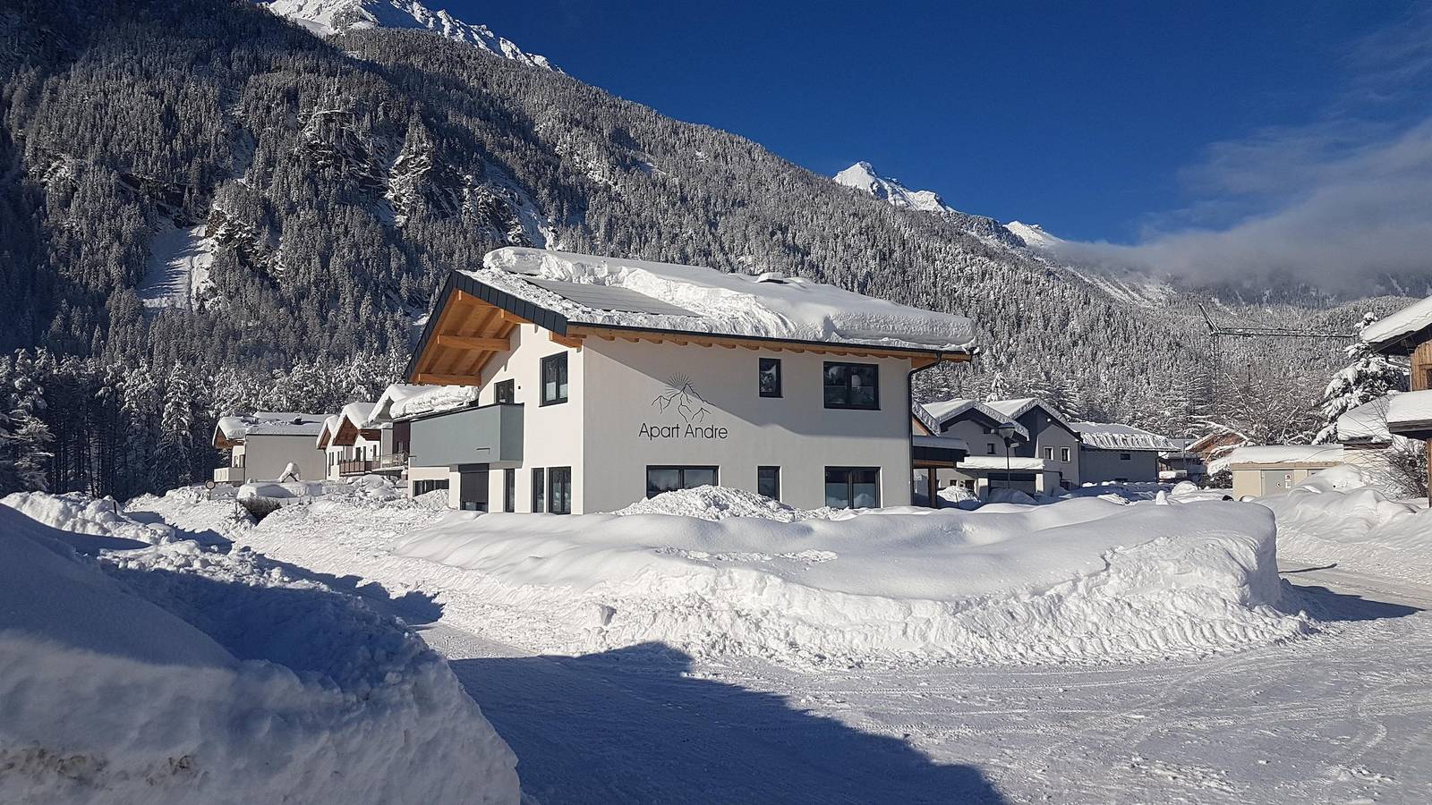 Ganze Ferienwohnung, Apart Andre - 2 Schlafzimmer in Stubaier Alpen, Längenfeld