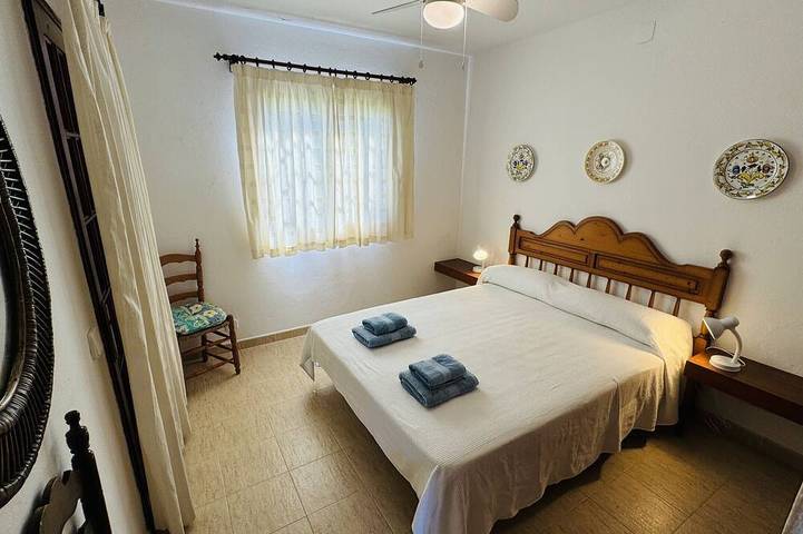 Gîte pour 4 personnes, avec balcon et piscine à Son Bou - 2