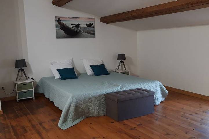 Gîte pour 18 personnes, avec jardin et terrasse à Marans - 3