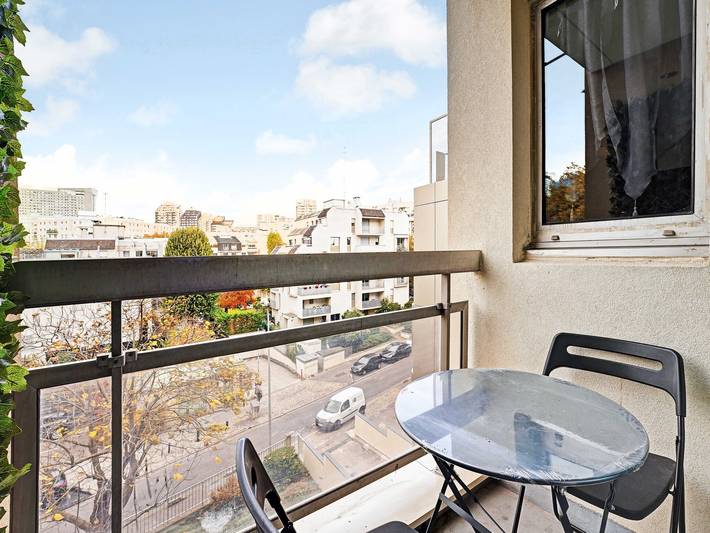 Gîte pour 2 personnes, avec balcon/terrasse, adapté aux familles à Courbevoie - 2