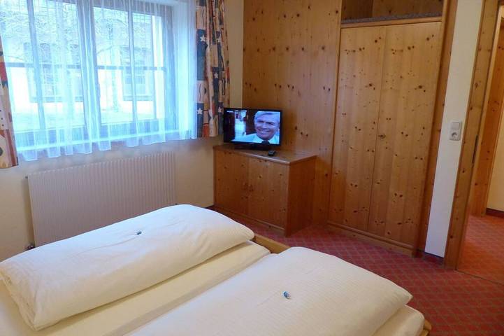 Ferienwohnung für 3 Personen, mit Balkon und Garten in Höfen - 3