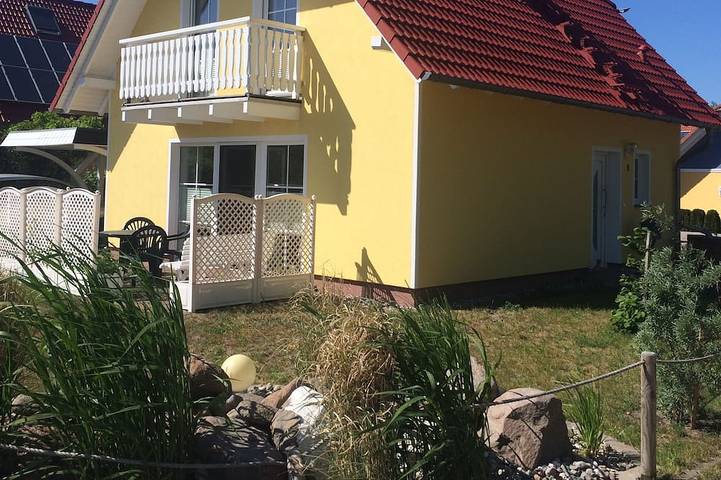 Ferienhaus für 5 Personen, mit Balkon und Garten in Verchen