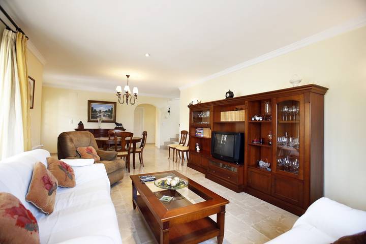 Villa für 8 Personen, mit Terrasse und Garten in Dénia - 4