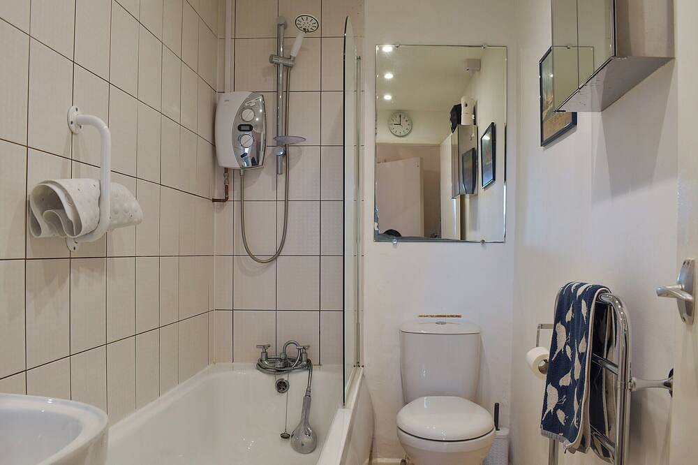 Flat 2 Beachview in Lowestoft, Sunrise Coast