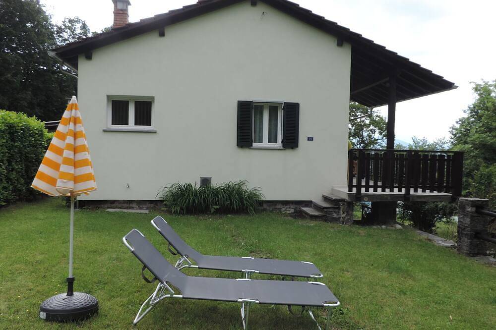 Haus mit grossen Garten, Resa Tal, Locarno in Brione sopra Minusio, Tessiner Alpen