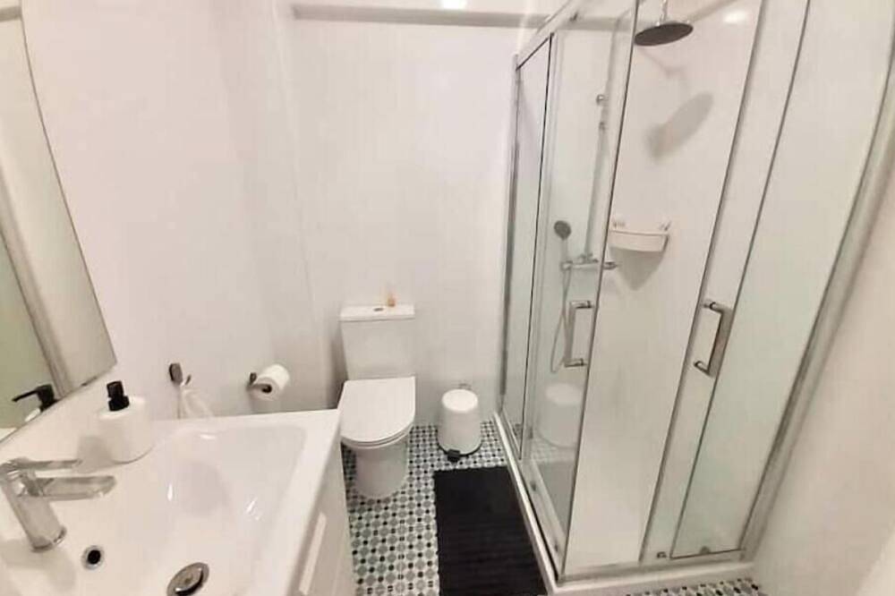 Village Carcavelos Ii - Refuge with private backyard 7 minutes from the beach in Carcavelos e Parede, Costa de Lisboa