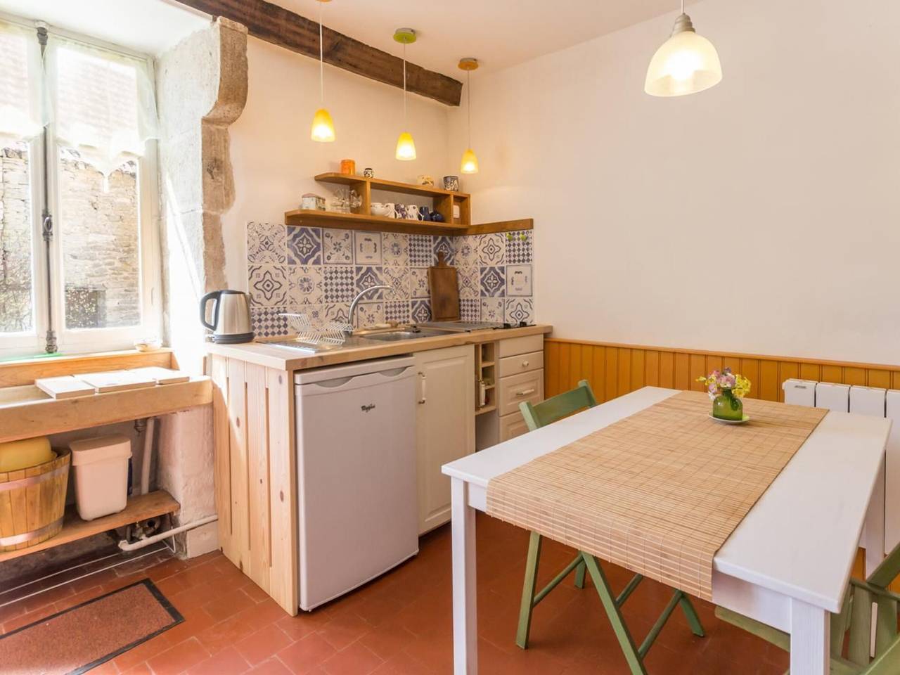 Suite charmante près Beaune avec jardin, terrasse et Wifi in Vauchignon, Région de Beaune