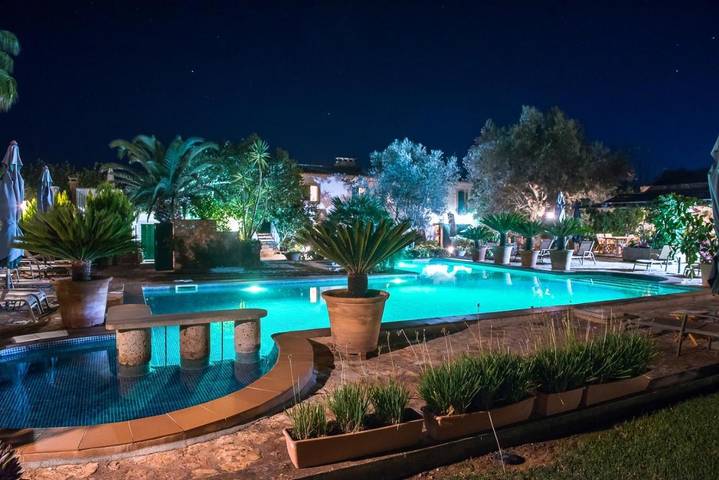 Finca für 3 Personen, mit Balkon und Whirlpool sowie Terrasse und Garten in s'Horta - 2