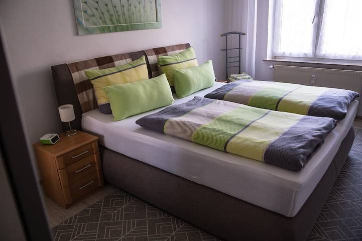 Ganze Wohnung, Sonniges 4-Sterne-Ferienhaus in Stralsund, am Tor zur Insel Rügen in Stralsund, Stralsund Umland