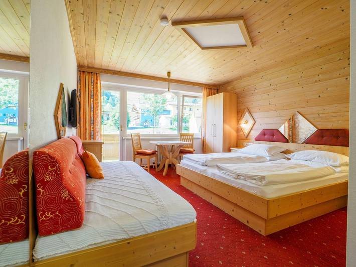 Pension für 2 Personen, mit Balkon und Ausblick, kinderfreundlich in Tirol - 4