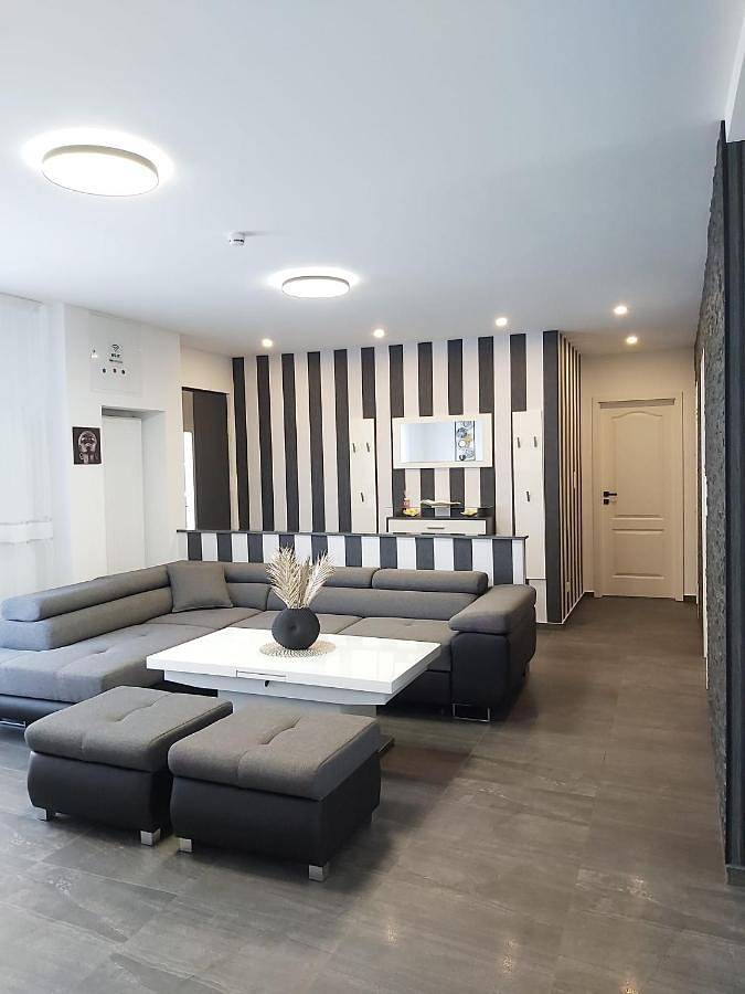 Ganze Wohnung, Three-Bedroom Apartment in Europa-Park, Rheinhausen