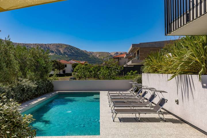 Apartamento de vacaciones para 4 personas, con balcón además de piscina y vistas al mar - 1