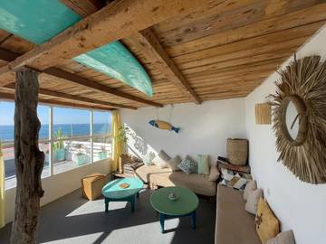 Auberge pour 2 personnes, avec jardin et terrasse dans Ouassane