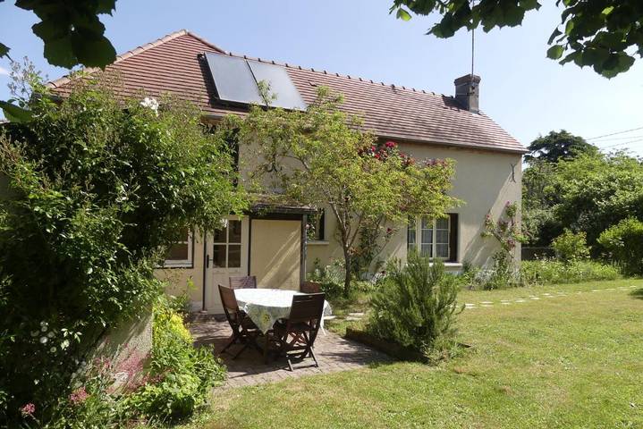 Location de vacances pour 6 personnes, avec jardin à Férolles - 2