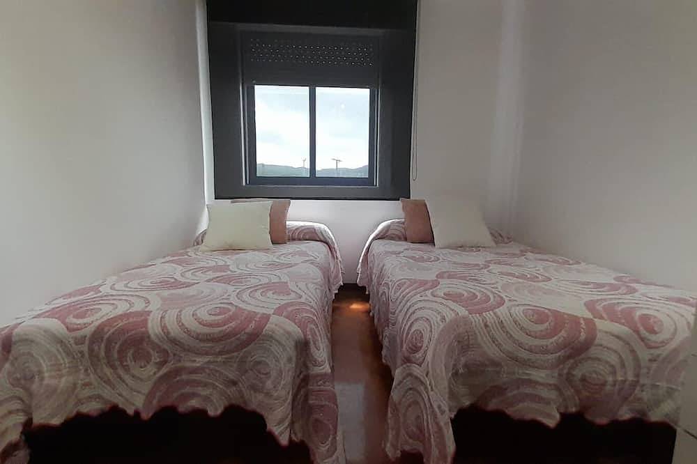 Entire apartment, Apartment--Parking-Terrace in Vilagarcía, Vilagarcía de Arousa