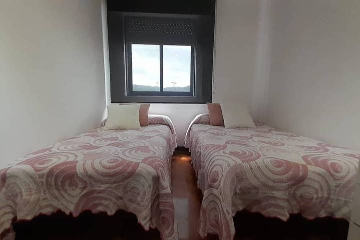 Ganze Wohnung, Apartment-Sleeps6-Parking-Terrace in Vilagarcía, Vilagarcía de Arousa