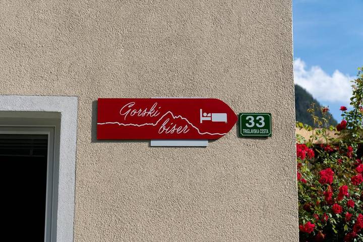 Gîte pour 2 personnes, avec Terrasse ainsi que Jardin et Vue dans Mojstrana - 2