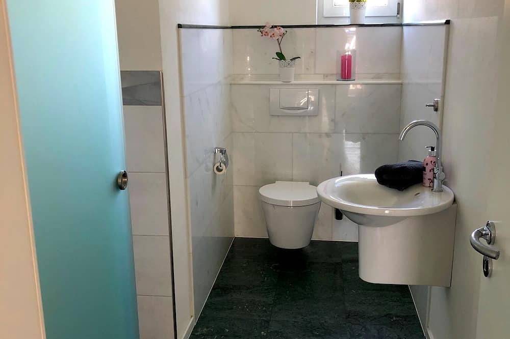 Ganze Wohnung, La Vigna - Living - mit exclusivem aussen Pool und Sauna in Weil am Rhein, Südschwarzwald