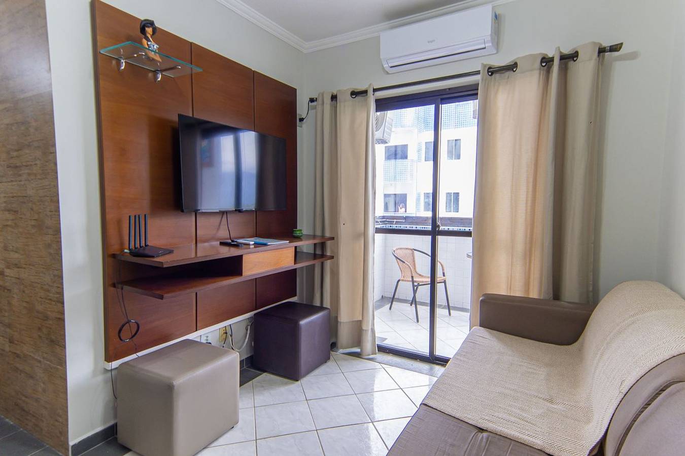 Geheel appartement, Apto com Piscina e Vaga a 750m da Praia da Enseada in Bertioga, Baixada Santista