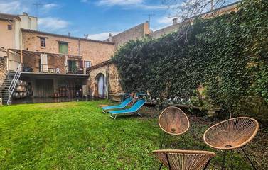 Gîte pour 10 personnes, avec vue et jardin à Gabian