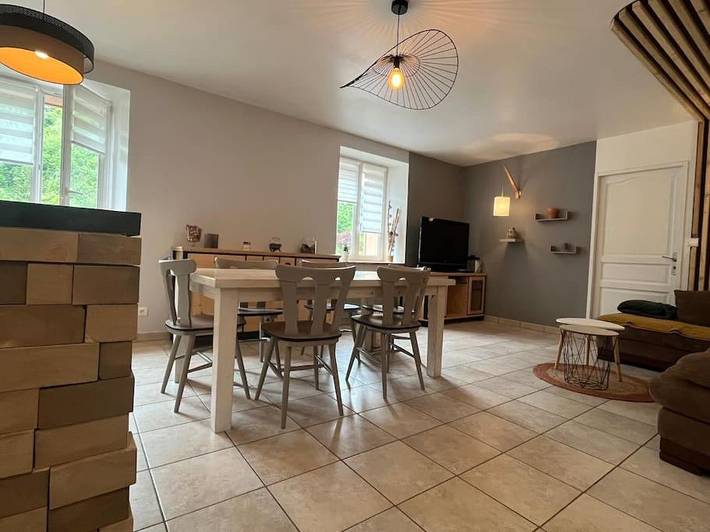 Gîte pour 5 personnes, avec Jardin et Vue à Saint-Maurice-sur-Moselle - 2