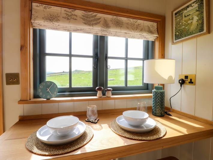 Fern Shepherds Hut in Thorpe (Derbyshire), Derbyshire