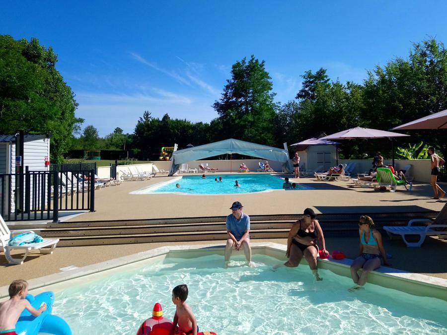 Camping La Fage - Tente en toile et en bois 4 personnes - Tente Lodge Caraïbes 4 in La Chapelle-Aubareil, Périgord Noir