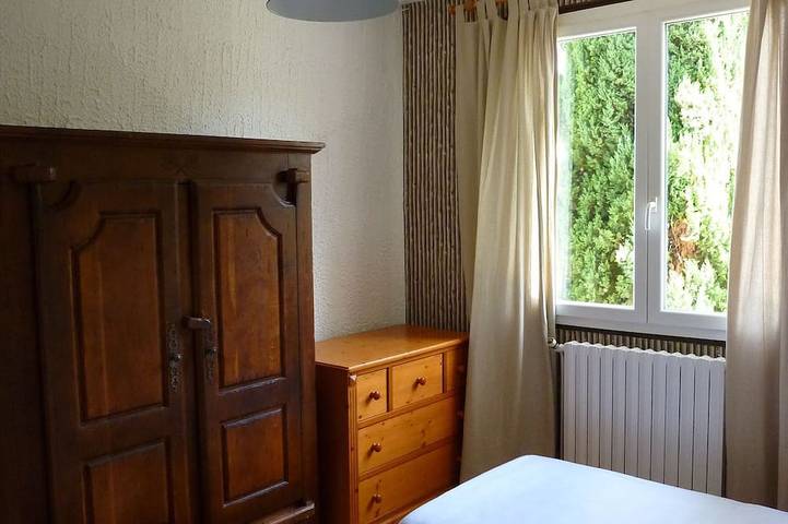 Location de vacances pour 10 personnes, avec terrasse et jardin, animaux acceptés à Entraigues-sur-la-Sorgue - 4