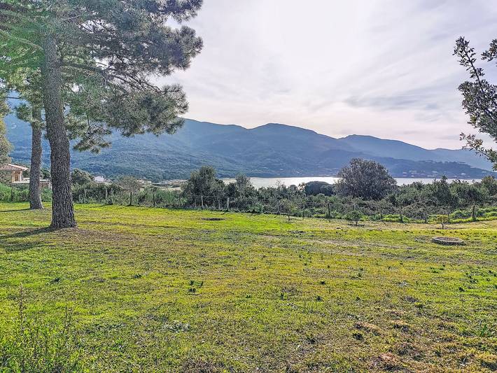 Location de vacances pour 4 personnes, avec terrasse et jardin à Calcatoggio - 2