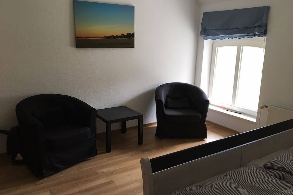 Ganze Wohnung, Rheiderland - Große Fewo auf parkähnlichem Grundstück nahe Dollart in Bunde, Ostfriesland
