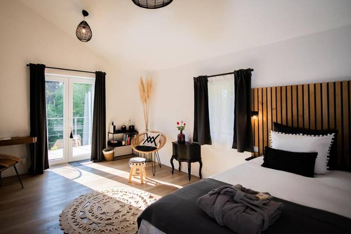 Chambre d’hôte pour 5 personnes, avec jardin ainsi que vue et piscine dans Région wallonne - 4