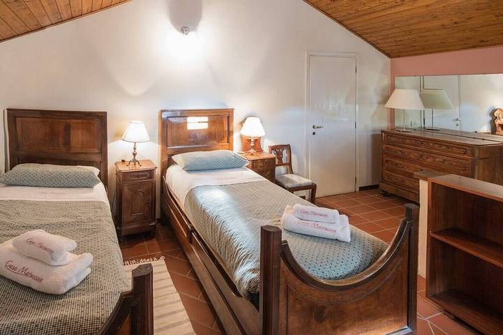 Gîte pour 6 personnes, avec piscine dans Massino Visconti - 4