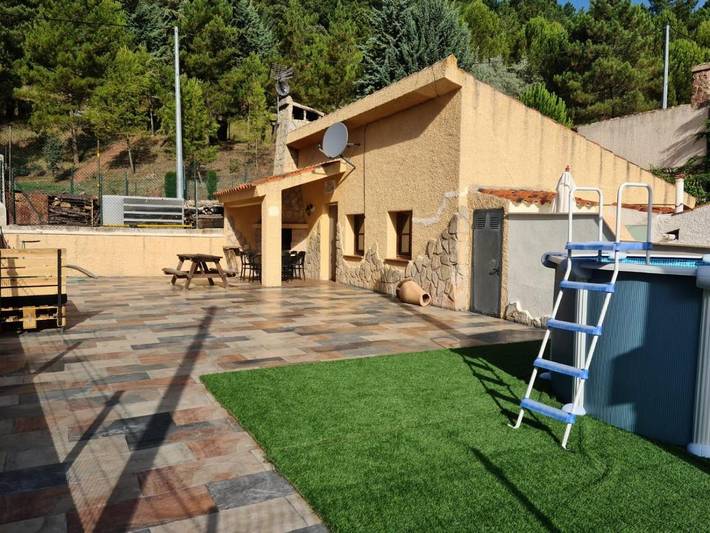 Casa rural para 4 personas, con Terraza y Jardín además de Piscina y Vistas en Sierra de Alcaraz