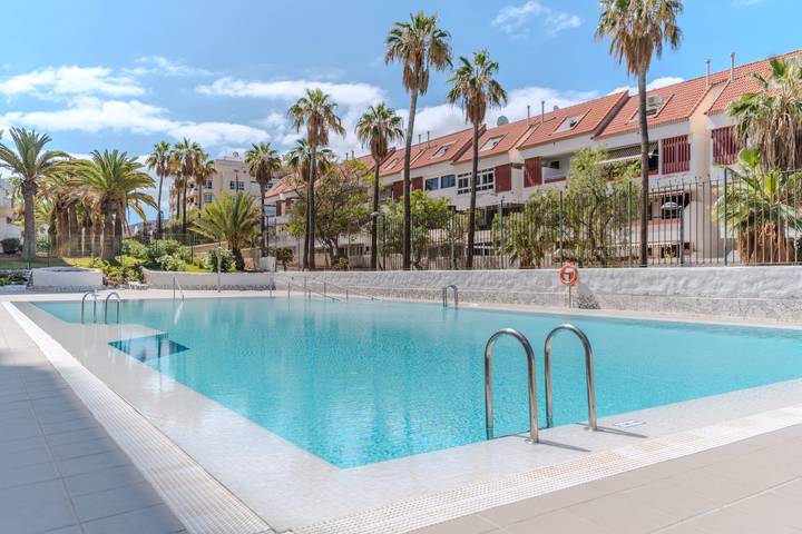 Location de vacances pour 3 personnes, avec piscine et balcon à Playa de las Américas