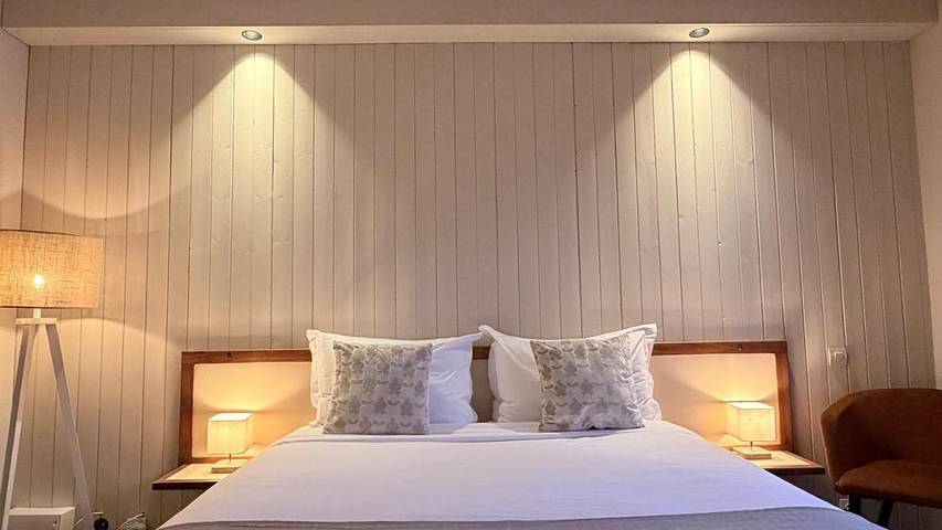 Hôtel pour 2 personnes, avec vue et jardin, animaux acceptés à Sainte-Hélène-sur-Isère