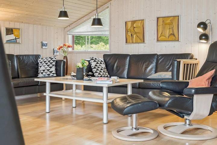 Scenic vacation home in the heart of West Jutland - where sea, fjord and tranquillity meet in Fjand, Nissum Fjord