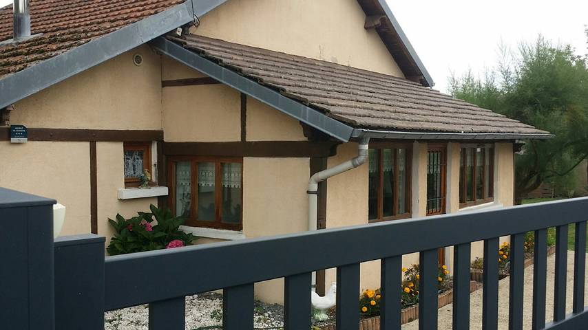 Gîte pour 4 personnes, avec jardin, animaux acceptés