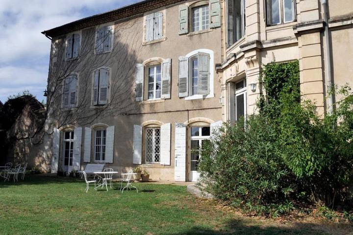 Location de vacances pour 2 personnes, avec jardin ainsi que piscine et vue, animaux acceptés à Alixan - 4