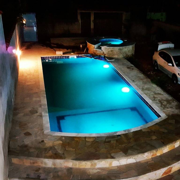 Strandhaus mit Pool und Whirlpool an der Nordküste von São Paulo in Caraguatatuba, Região Metropolitana do Vale do Paraíba e Litoral Norte