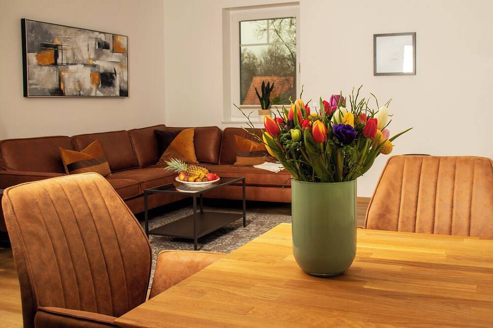 Ganze Wohnung, Idyllische Ferienwohnung in 300m Entfernung zum Zwischenahner Meer in Rostrup, Bad Zwischenahn