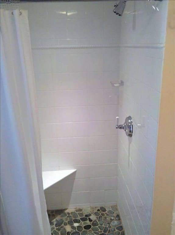 Vacation house for 8 people, with yard, with pets in Massachusetts