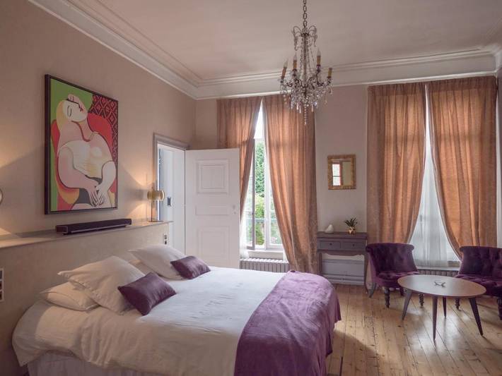 Chambre d’hôte pour 2 personnes, avec Terrasse ainsi que Jardin et Piscine à Allonville